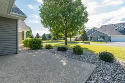 749 Grayhawk Circle, Mankato, MN 56001 - Photo 33