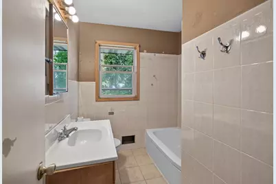 1699 Oakwood Drive, Shoreview, MN 55126 - Photo 9