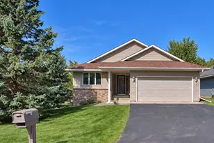 505 Blue Jay Ct, Brainerd, MN 56401 - Photo 1