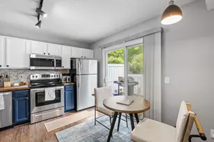2836 Coach Ct, Chanhassen, MN 55317 - Photo 19