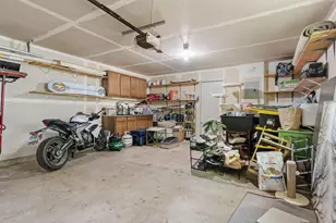 2836 Coach Ct, Chanhassen, MN 55317 - Photo 31