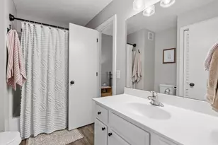 2836 Coach Ct, Chanhassen, MN 55317 - Photo 29
