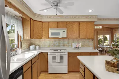 404 15th Street W, Hastings, MN 55033 - Photo 9
