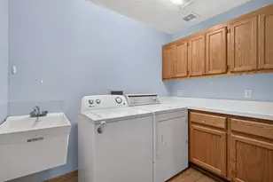 6511 20th St N, Oakdale, MN 55128 - Photo 27