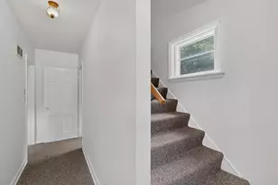 812 11th St SW, Rochester, MN 55902 - Photo 11