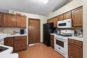 7577 Ojibway Park Ct, Woodbury, MN 55125 - Photo 5
