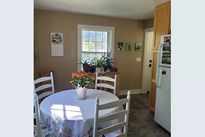 698 E 4th Street E, Saint Paul, MN 55106 - Photo 5