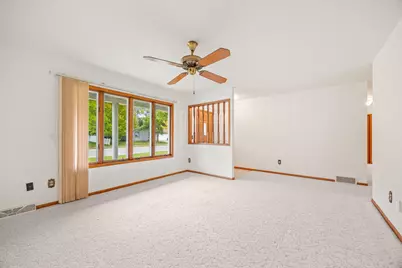 318 Stoney Point Road SW, Hutchinson, MN 55350 - Photo 7