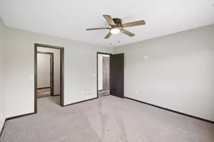 1554 Gray Fox Dr NE, Owatonna, MN 55060 - Photo 13