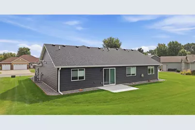 1554 Gray Fox Drive NE, Owatonna, MN 55060 - Photo 35