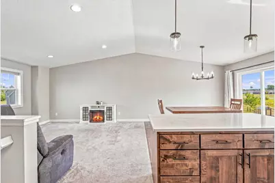 25707 Euclid Avenue, Wyoming, MN 55092 - Photo 5