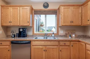 109 Pinehurst Dr, Mankato, MN 56001 - Photo 9