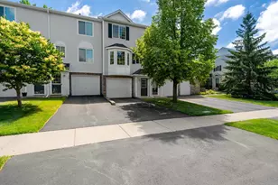 7772 Arboretum Village Cir, Chanhassen, MN 55317 - Photo 1