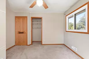 1721 Deerwood Dr, Eagan, MN 55122 - Photo 27