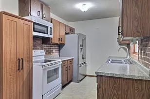 310 Highland St W, Annandale, MN 55302 - Photo 9
