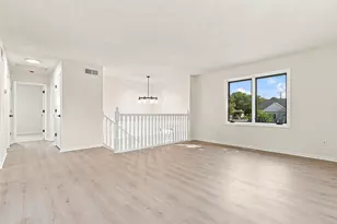 5256 4th St NE, Columbia Heights, MN 55421 - Photo 7