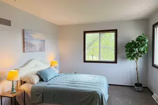 2342 Dorland Dr, Maplewood, MN 55119 - Photo 9