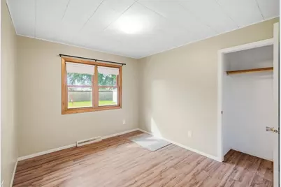 628 13th Avenue SE, Waseca, MN 56093 - Photo 9