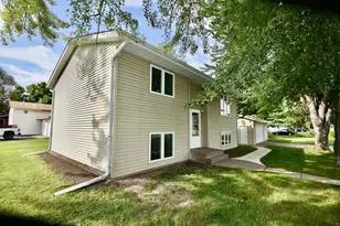 215 7th St NE, Milaca, MN 56353 - Photo 1