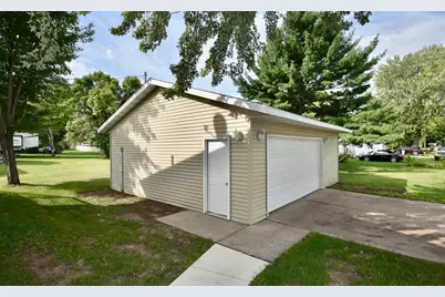 215 7th Street NE, Milaca, MN 56353 - Photo 11