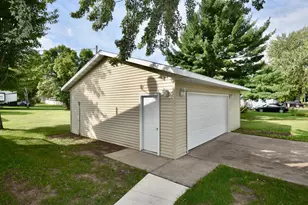 215 7th St NE, Milaca, MN 56353 - Photo 11