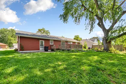 366 N Waterville Avenue, Le Center, MN 56057 - Photo 5