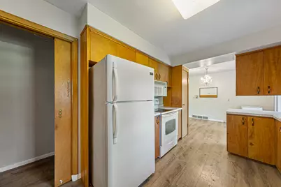 366 N Waterville Avenue, Le Center, MN 56057 - Photo 15
