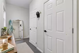 724 E 25th St, Minneapolis, MN 55404 - Photo 29