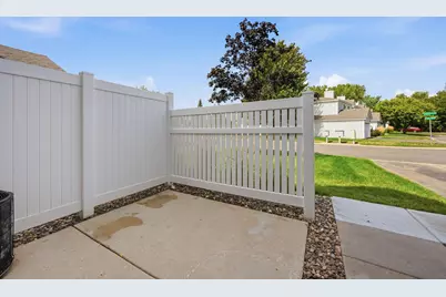 1994 Jan Echo Trail, Eagan, MN 55122 - Photo 15