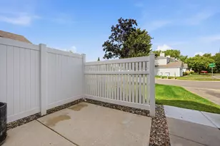 1994 Jan Echo Trail, Eagan, MN 55122 - Photo 15