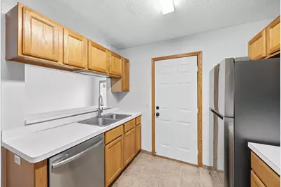 1994 Jan Echo Trail, Eagan, MN 55122 - Photo 7