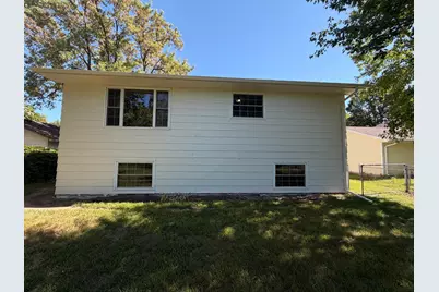 7537 Fairfield Road N, Brooklyn Park, MN 55444 - Photo 5