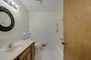 8359 Amsden Ridge Dr, Bloomington, MN 55438 - Photo 23