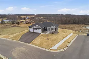 6839 Timberview Ct, Cannon Falls, MN 55009 - Photo 47