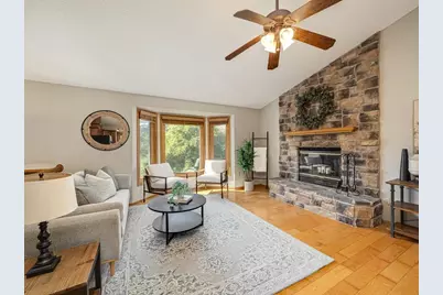 11900 Baypoint Drive, Burnsville, MN 55337 - Photo 5
