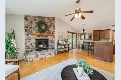11900 Baypoint Drive, Burnsville, MN 55337 - Photo 7