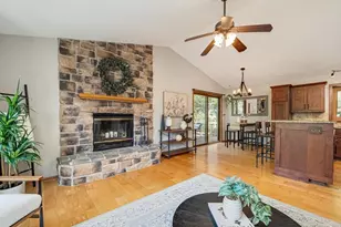 11900 Baypoint Dr, Burnsville, MN 55337 - Photo 7