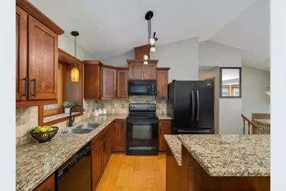11900 Baypoint Drive, Burnsville, MN 55337 - Photo 11