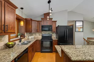 11900 Baypoint Dr, Burnsville, MN 55337 - Photo 11