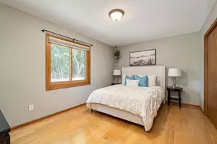 11900 Baypoint Dr, Burnsville, MN 55337 - Photo 13