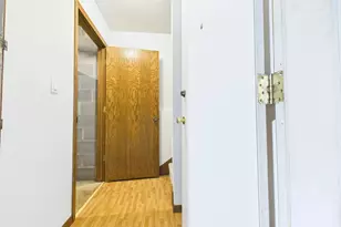 2608 Clinton Ave, Minneapolis, MN 55408 - Photo 37