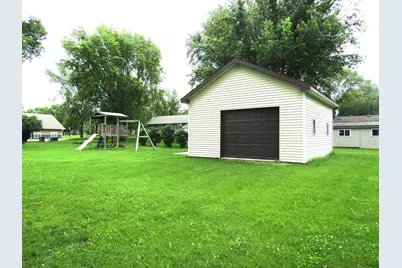 1333 Walnut Street, Dawson, MN 56232 - Photo 3