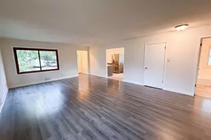 572 11th Ave NW, New Brighton, MN 55112 - Photo 9