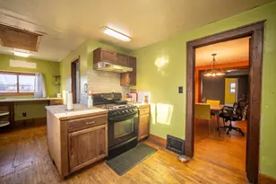 409 Clough Ave, Superior, WI 54880 - Photo 7