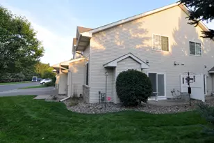 8846 92nd St S, Cottage Grove, MN 55016 - Photo 3