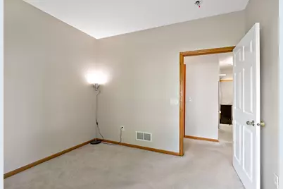 8012 Stratford Circle S, Shakopee, MN 55379 - Photo 15