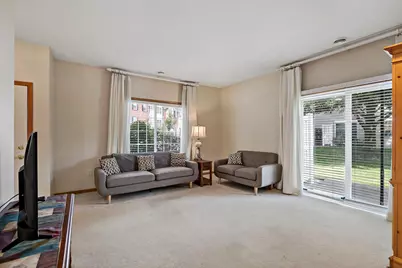 8012 Stratford Circle S, Shakopee, MN 55379 - Photo 11