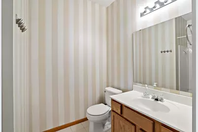 8012 Stratford Circle S, Shakopee, MN 55379 - Photo 17