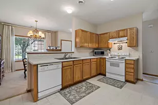 8012 Stratford Cir S, Shakopee, MN 55379 - Photo 29