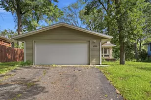 1720 10th Ave SE, Saint Cloud, MN 56304 - Photo 7